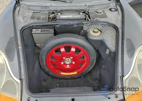 2001 Porsche Boxster z USA, uszkodzony, nr VIN WP0CA29811U625953